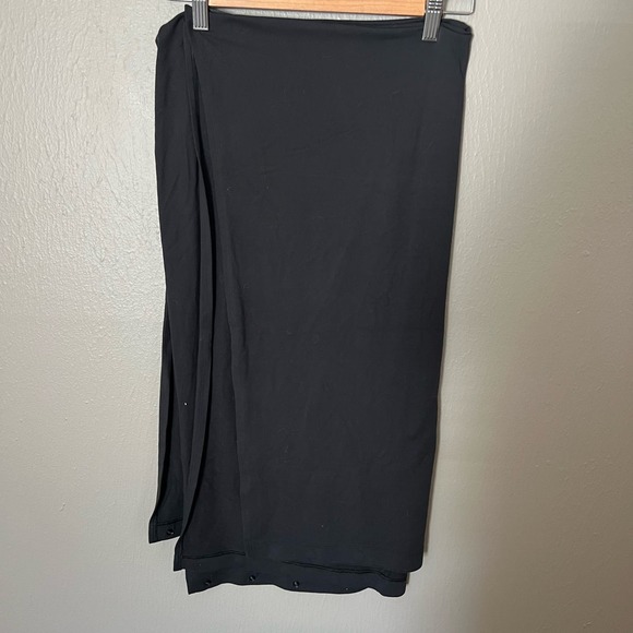 lululemon athletica Accessories - LULULEMON Vinyasa Scarf in Black Neck Wrap everyday comfort